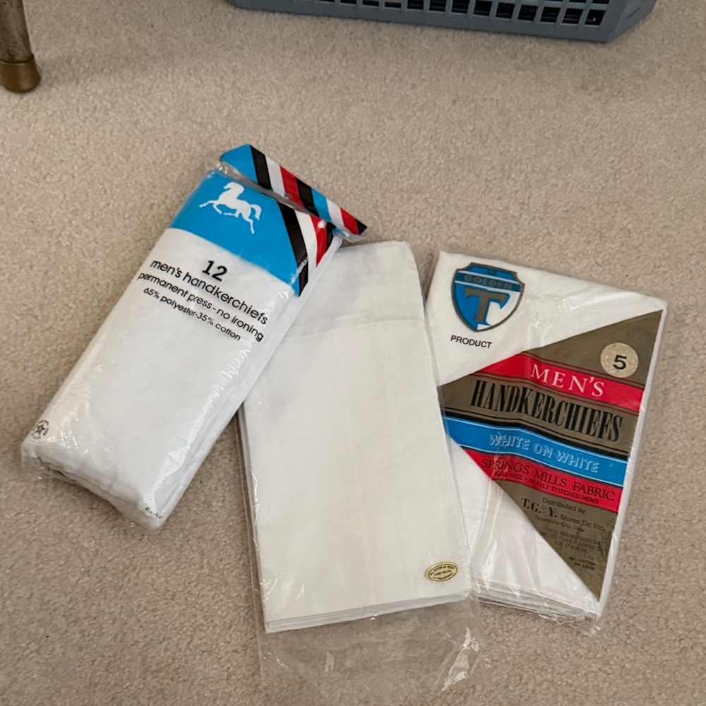 Men's White Handkerchiefs